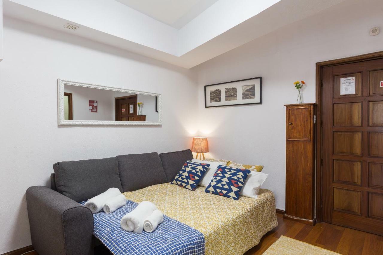 2 Comfy Bright Flats With Netflix Apartment ปอร์โต ภายนอก รูปภาพ